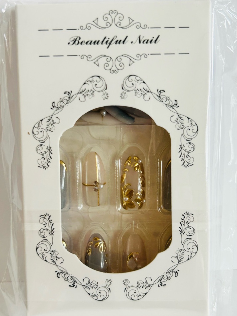 Beautiful Nail Gold Accent Press-On Nails